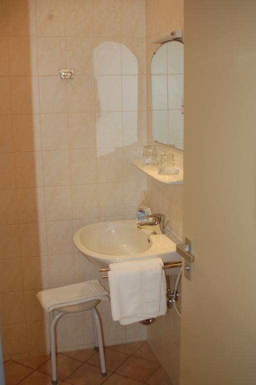 Brucker Gastehaus Hotel Fuerstenfeldbruck Cameră foto
