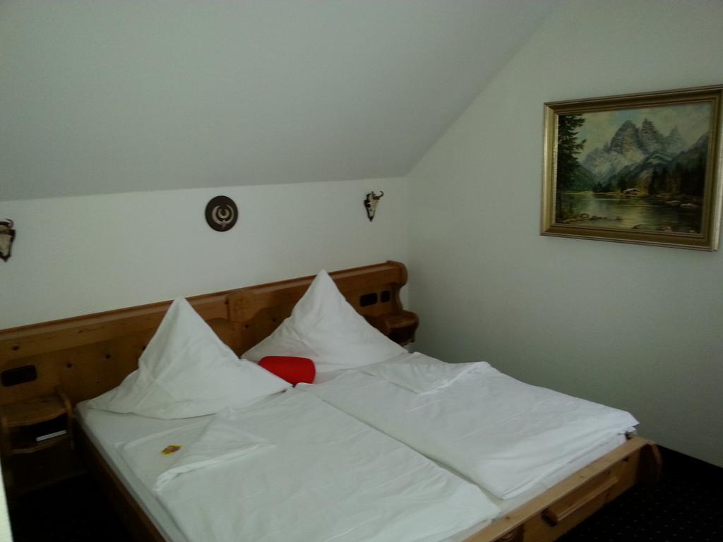Brucker Gastehaus Hotel Fuerstenfeldbruck Cameră foto